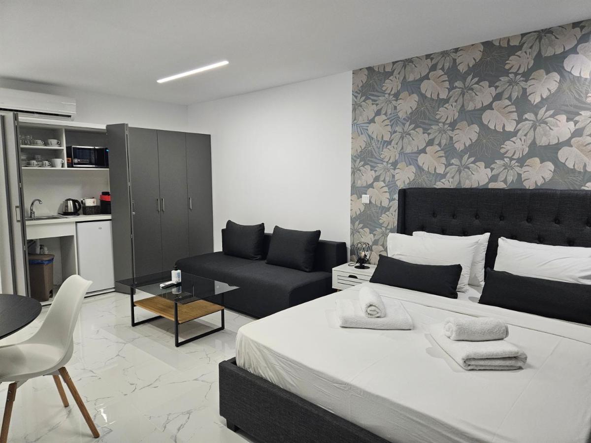 Nikis 20 Suites เอเธนส์ ภายนอก รูปภาพ