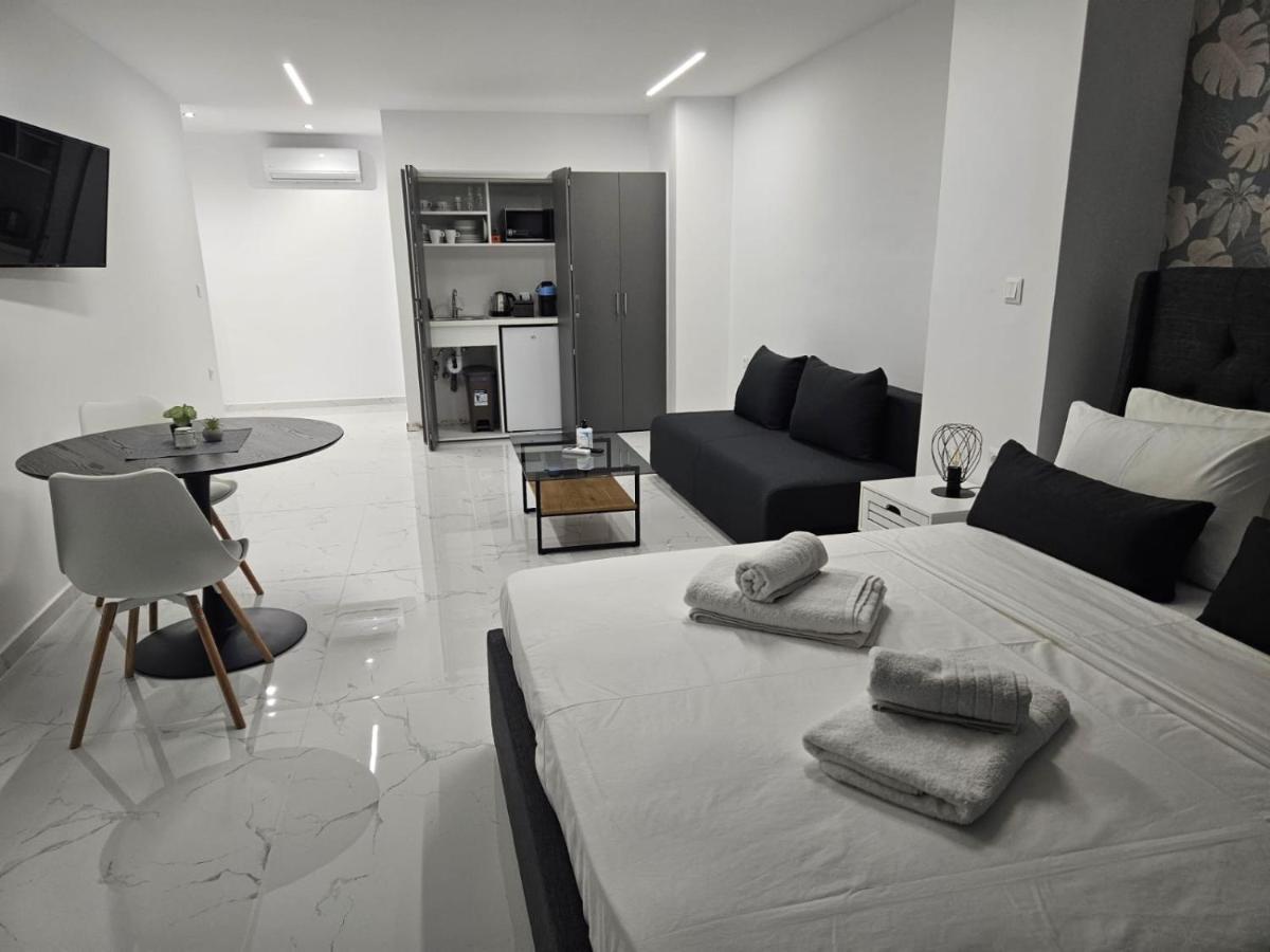 Nikis 20 Suites เอเธนส์ ภายนอก รูปภาพ