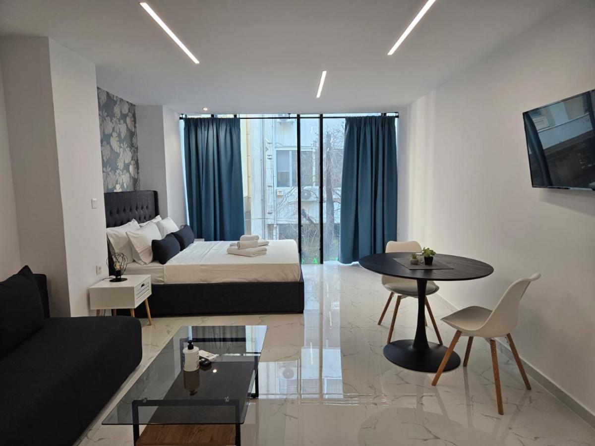 Nikis 20 Suites เอเธนส์ ภายนอก รูปภาพ