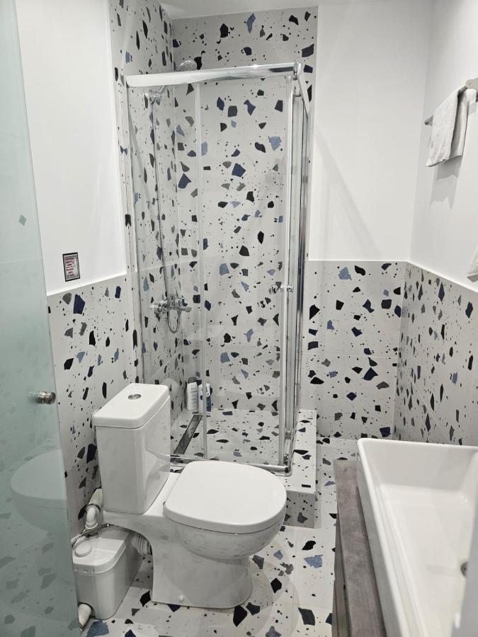 Nikis 20 Suites เอเธนส์ ภายนอก รูปภาพ