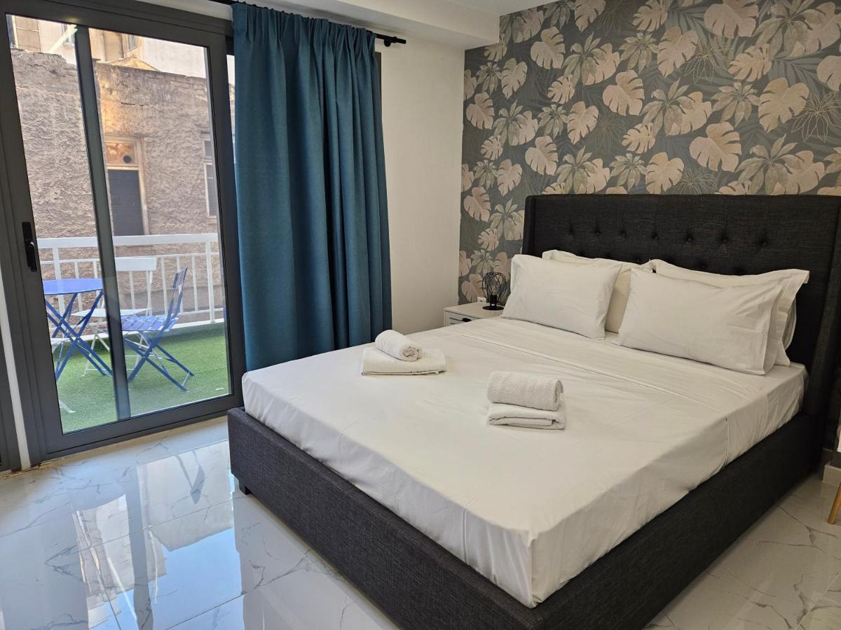 Nikis 20 Suites เอเธนส์ ภายนอก รูปภาพ